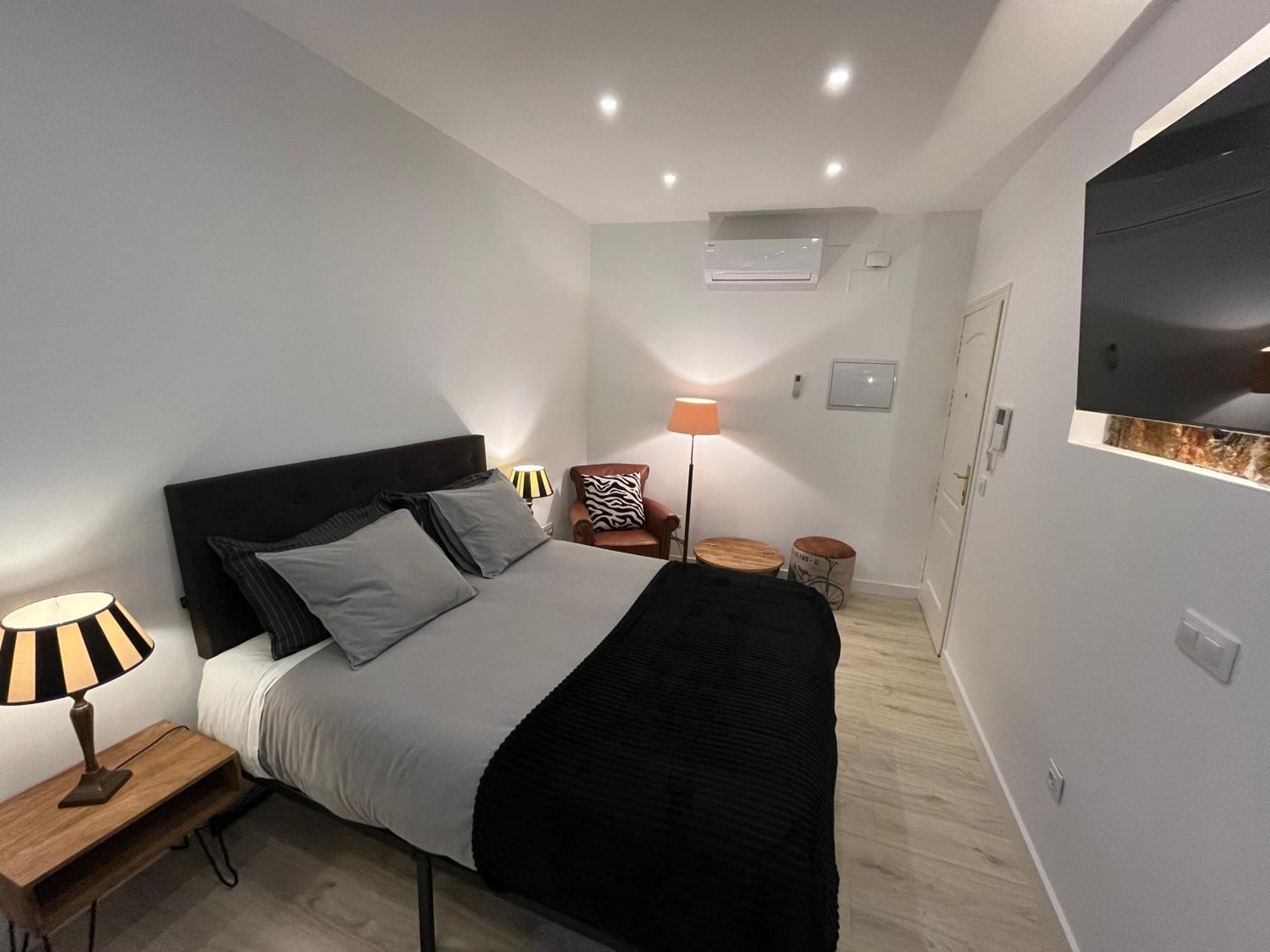 Puerta Del Sol House Apartment Madrid Exterior photo
